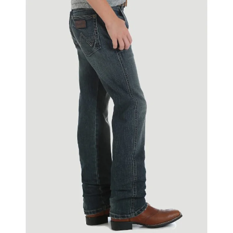 Men's western boots with a high - heeled design and a pointed toeWrangler Boys Jerome Slim/Straight Jeans Men's western boots with a high - heeled design and a pointed toeWrangler Boys Jerome Slim/Straight Jeans