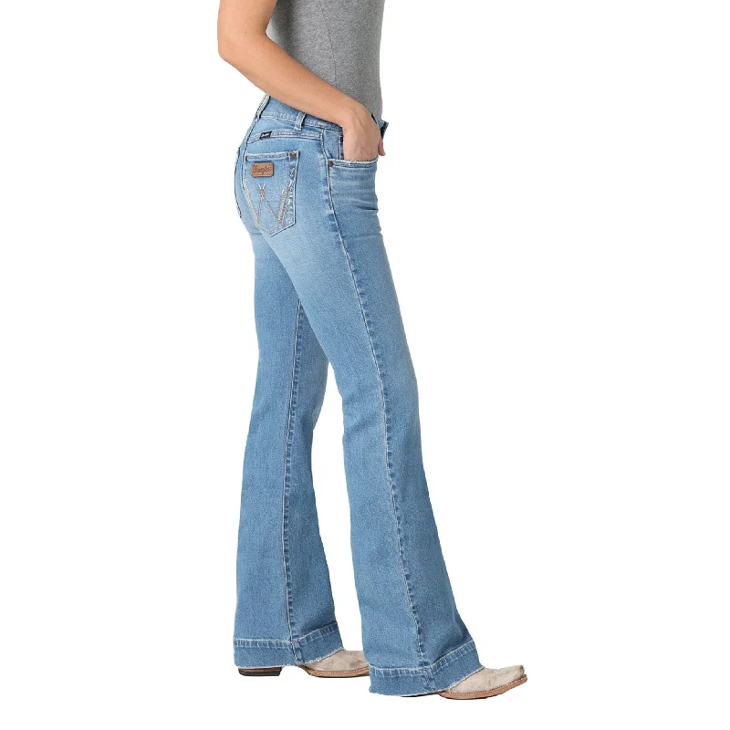 Men's western boots with a decorative concho belt and buckleWrangler Women's Hallie Mid Rise Mae Trouser Jeans Men's western boots with a decorative concho belt and buckleWrangler Women's Hallie Mid Rise Mae Trouser Jeans