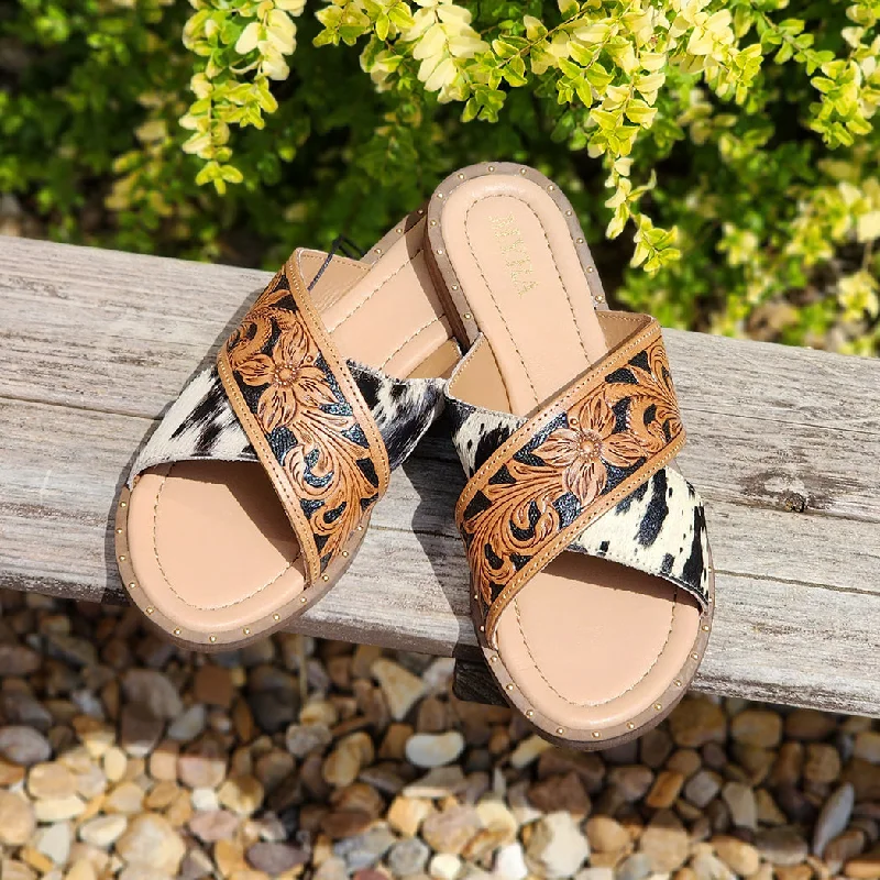 Men's western boots with a scalloped edge and a pull - on strapMyra Hide/Tooled Strap Sandals Men's western boots with a scalloped edge and a pull - on strapMyra Hide/Tooled Strap Sandals