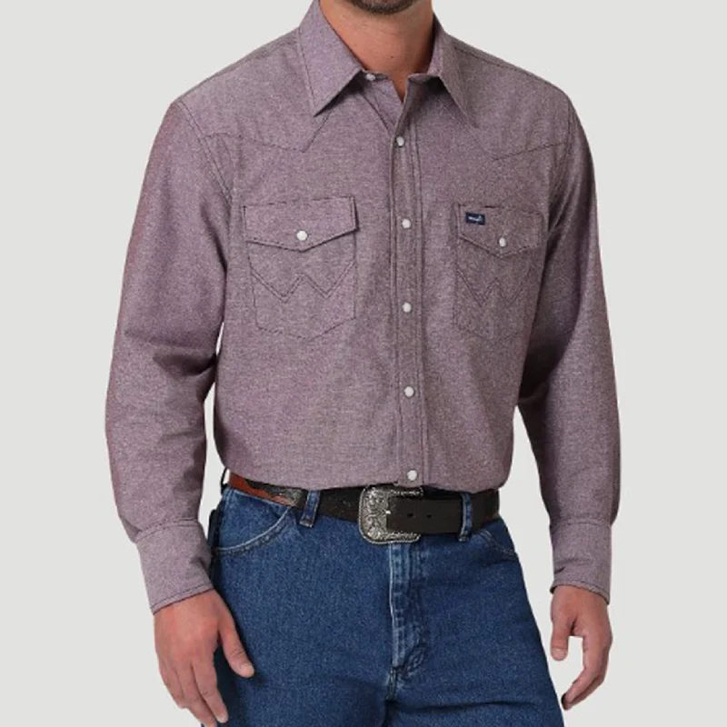Vintage - style men's western boots with a square toe and spur ledgeWrangler Men's Maroon Chambray Long Sleeve Vintage - style men's western boots with a square toe and spur ledgeWrangler Men's Maroon Chambray Long Sleeve