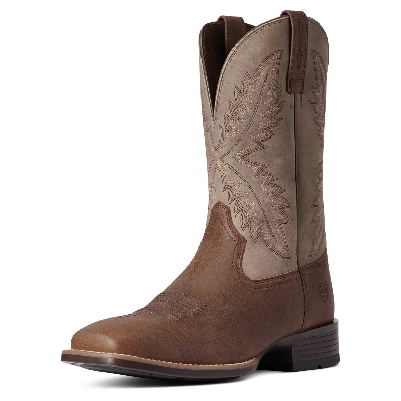 Men's western boots with a traditional western boot silhouette and a polished shineAriat Men's Rawly Barrel Brown Boots Men's western boots with a traditional western boot silhouette and a polished shineAriat Men's Rawly Barrel Brown Boots