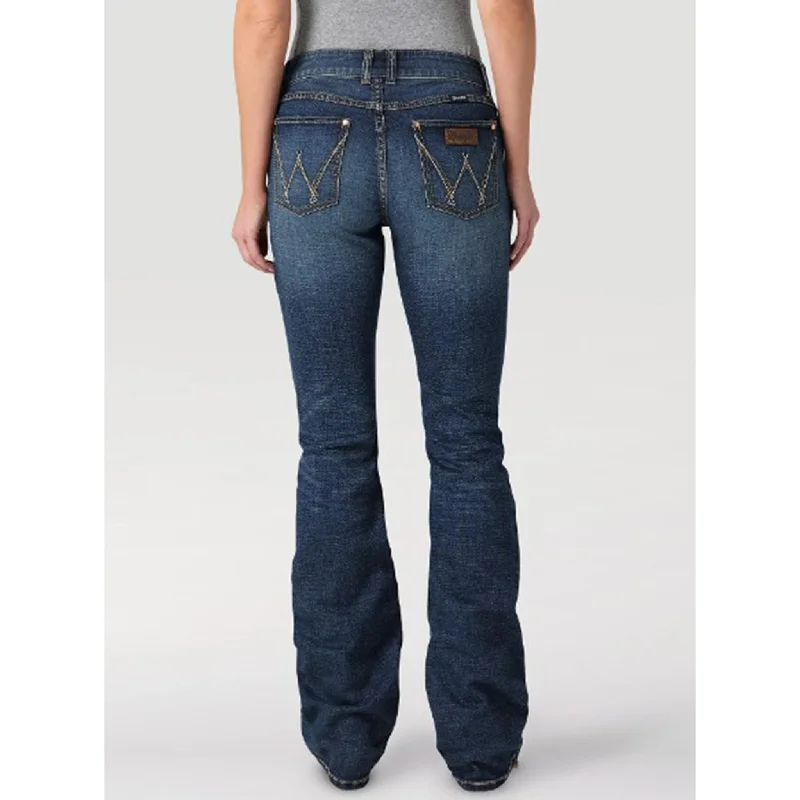 Men's western boots with a leather sole and a heel guardWrangler Women's Retro Mid Rise Jeans Men's western boots with a leather sole and a heel guardWrangler Women's Retro Mid Rise Jeans
