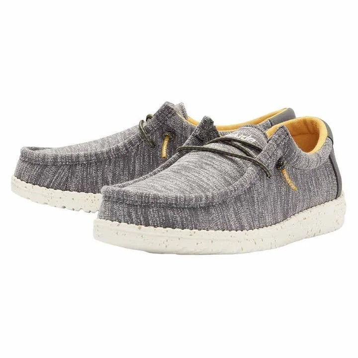 Men's western boots with a rubber sole for traction on various surfacesHey Dude Wally Youth Stretch Taupe Men's western boots with a rubber sole for traction on various surfacesHey Dude Wally Youth Stretch Taupe